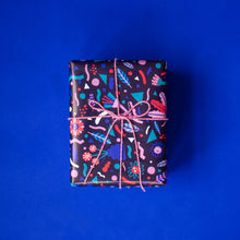 Load image into Gallery viewer, Wrapping Paper - Flowers and Plants