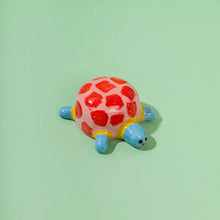 Load image into Gallery viewer, Tarta, The Turtle - Handmade Ceramic Piece
